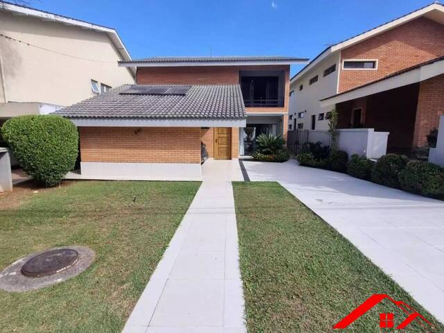 #181 - Casa para Venda em Santana de Parnaíba - SP