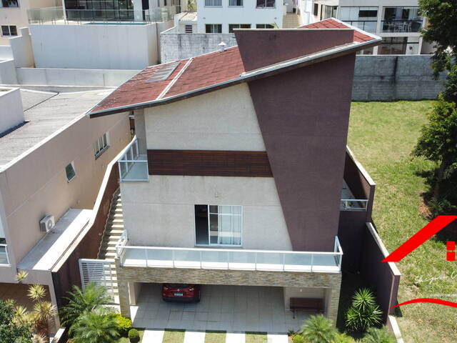 #215 - Casa em condomínio para Venda em Santana de Parnaíba - SP